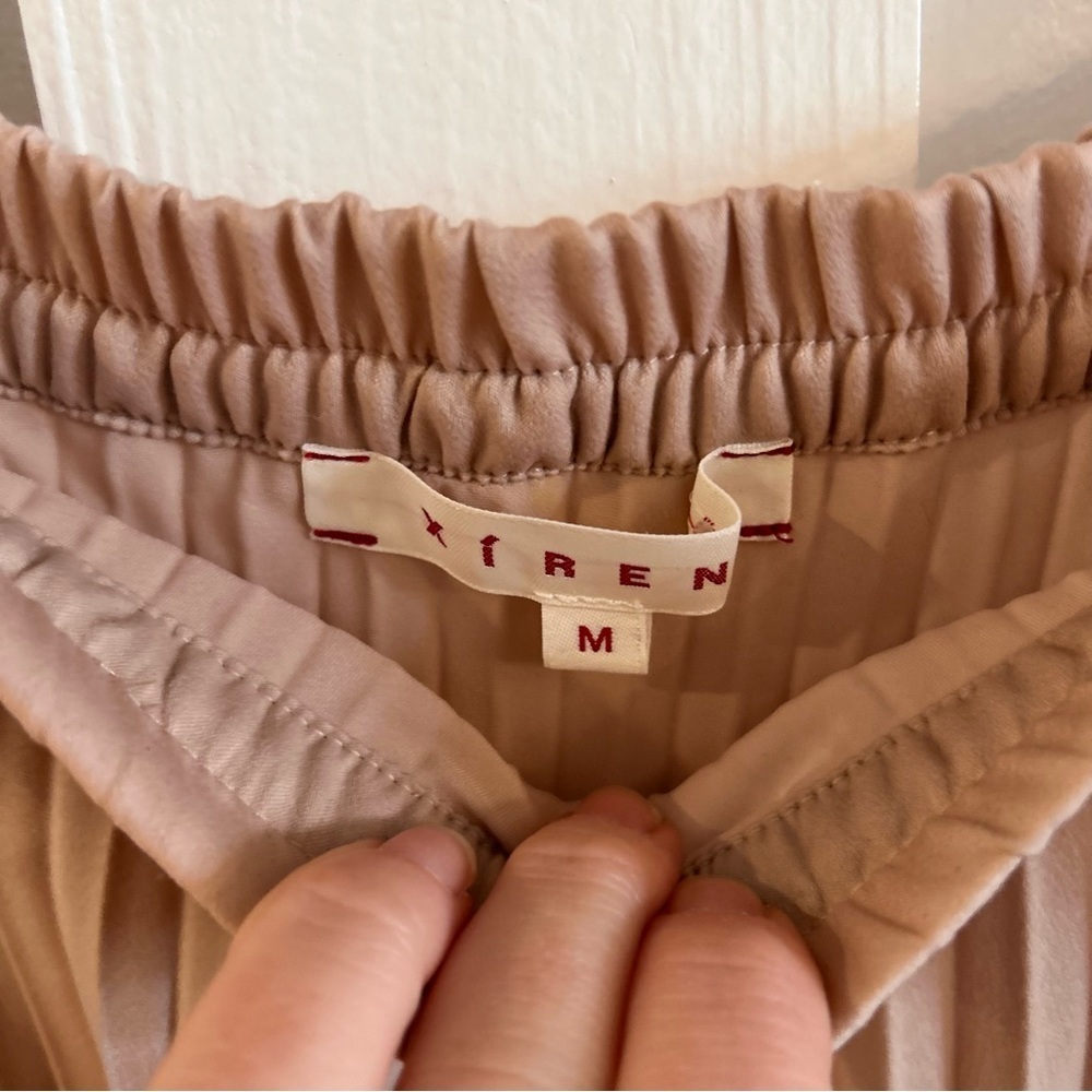 Xirena "Sienna" Pink Pleated Skirt, size Medium - Picture 5 of 5